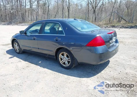 2007 Honda Accord 2.4 Ex z USA, uszkodzony, nr VIN 1HGCM56887A064711